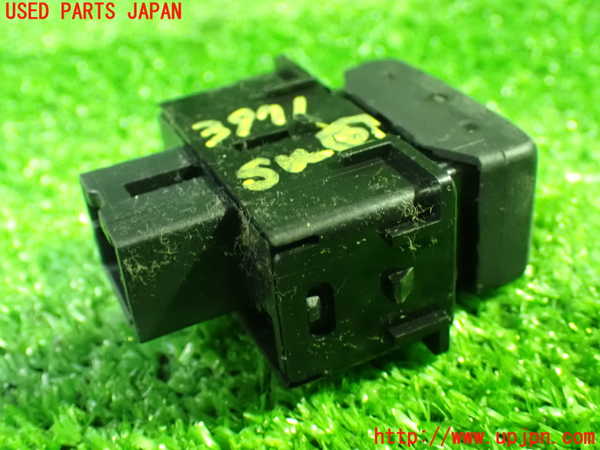 1UPJ-9239716311]セレナ Sハイブリッド(HC26)スイッチ6(パワードア) 中古_2