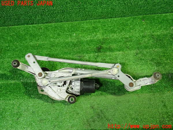 1UPJ-9239716770]セレナ Sハイブリッド(HC26)フロントワイパーモーター 中古_4