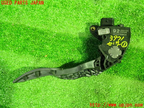 1UPJ-9239716381]セレナ Sハイブリッド(HC26)センサー1(アクセルペダル) 中古_3