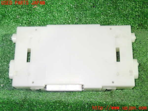 1UPJ-9239716147]セレナ Sハイブリッド(HC26)コンピューター2 中古 277601VM0B_2