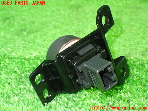 1UPJ-9239716290]セレナ Sハイブリッド(HC26)ハザードスイッチ 中古_2