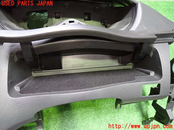 1UPJ-9239717505]セレナ Sハイブリッド(HC26)ダッシュボード 中古_2