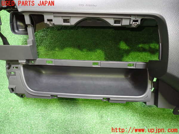 1UPJ-9239717505]セレナ Sハイブリッド(HC26)ダッシュボード 中古_3