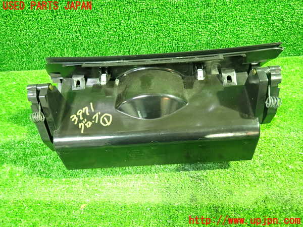 1UPJ-9239717516]セレナ Sハイブリッド(HC26)グローブボックス1 中古_3