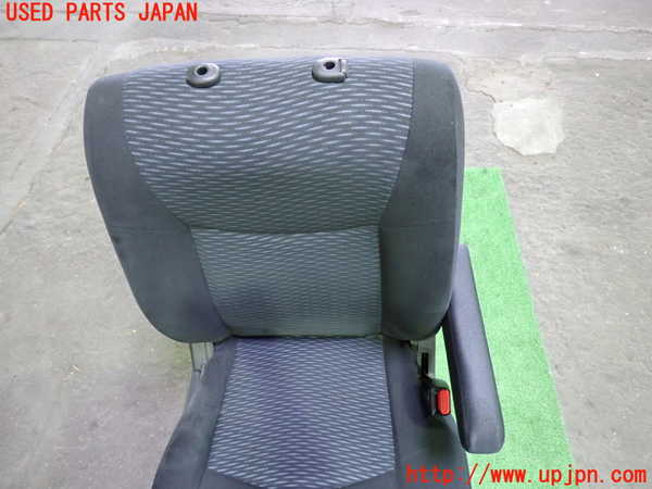 1UPJ-9239717035]セレナ Sハイブリッド(HC26)運転席シート 中古_2