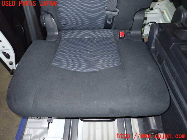 1UPJ-9239717145]セレナ Sハイブリッド(HC26)右2列目シート 中古_3
