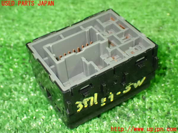 1UPJ-9239716280]セレナ Sハイブリッド(HC26)ミラースイッチ 中古_2