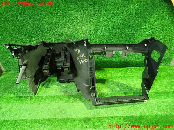 1UPJ-9239717549]セレナ Sハイブリッド(HC26)コンソール 中古_3