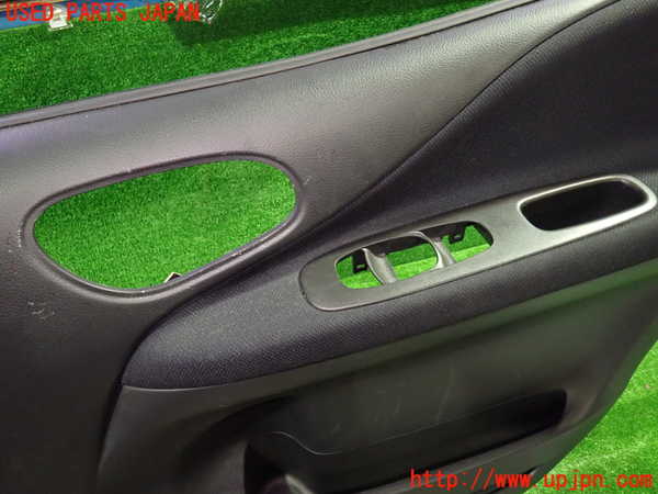 1UPJ-9239711234]セレナ Sハイブリッド(HC26)右前ドア内張り 中古_2