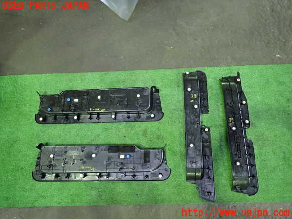 1UPJ-9239717740]セレナ Sハイブリッド(HC26)スカッフプレート 中古_2