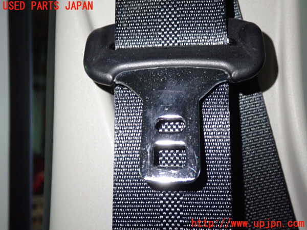 1UPJ-9239717155]セレナ Sハイブリッド(HC26)右2列目シートベルト 中古_2