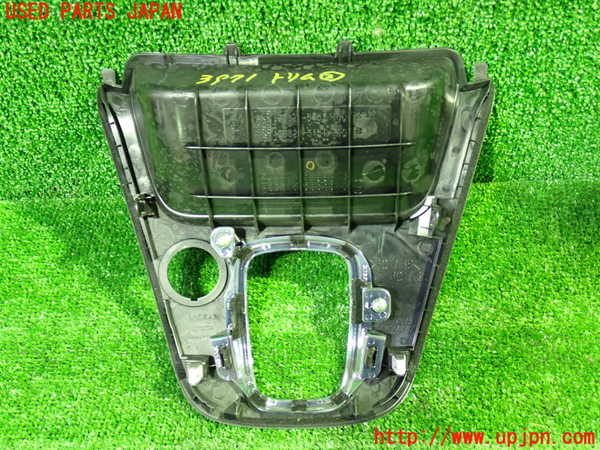 1UPJ-9239717692]セレナ Sハイブリッド(HC26)内装トリム類2 中古_2