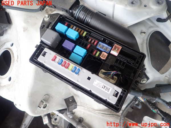 1UPJ-9239726741]クラウン ロイヤル(GRS210)ヒューズボックス1 中古_2