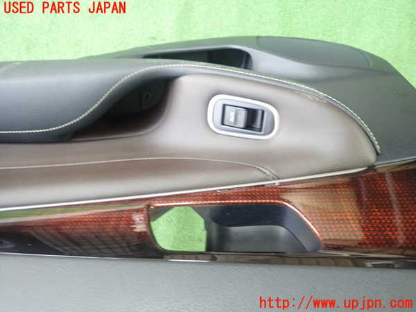 1UPJ-9239721294]クラウン ロイヤル(GRS210)右後ドア内張り 中古_2