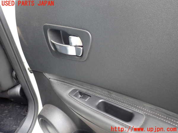 1UPJ-9239731290]デュアリス(KJ10)右後ドア 中古 AGC M2L3_3