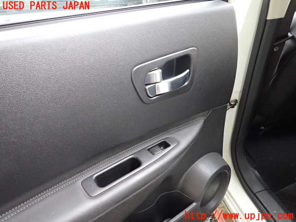 1UPJ-9239731320]デュアリス(KJ10)左後ドア 中古 AGC M2L3_3