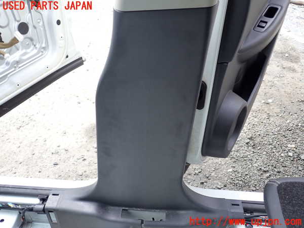 1UPJ-9239737665]デュアリス(KJ10)右センターピラートリム 中古_3