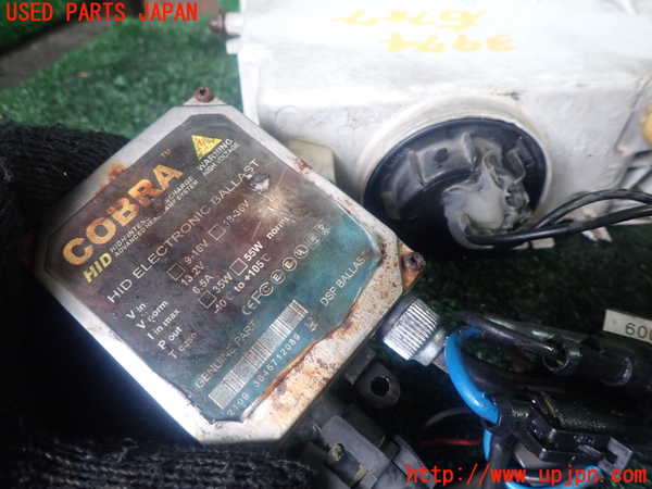 1UPJ-9239741180]プレジデントJS(PG50)右フォグ 中古_4