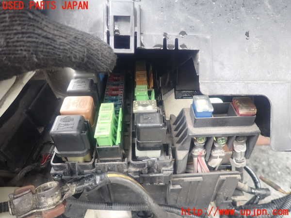 1UPJ-9239746742]プレジデントJS(PG50)ヒューズボックス2 (EGルーム 運転席側) 中古_2