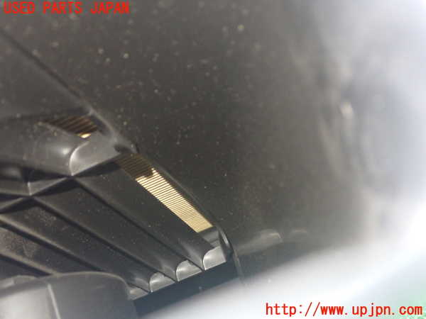 1UPJ-9239752560]アウディ・TT クーペ(8JCDA)エアクリーナーボックス 中古_3