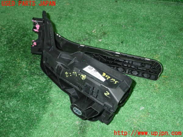 1UPJ-9239756382]アウディ・TT クーペ(8JCDA)センサー2 (アクセルペダル) 中古_4