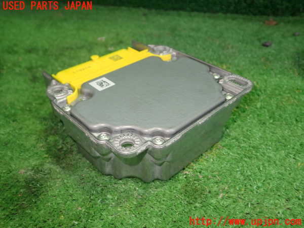1UPJ-9239756145]アウディ・TT クーペ(8JCDA)エアバッグコンピューター 中古_3