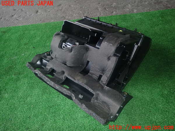 1UPJ-9239757516]アウディ・TT クーペ(8JCDA)グローブボックス1 中古_4