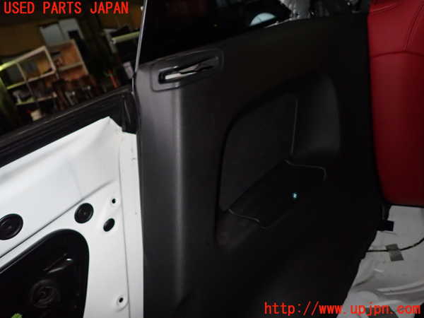 1UPJ-9239757675]アウディ・TT クーペ(8JCDA)右リアピラートリム 中古_2