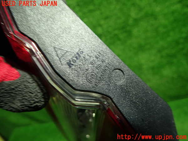 1UPJ-9239761550]カムリハイブリッド(AXVH70)右リアフィニッシャー 中古_2