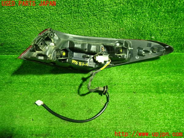 1UPJ-9239761536]カムリハイブリッド(AXVH70)左テールランプ 中古_2