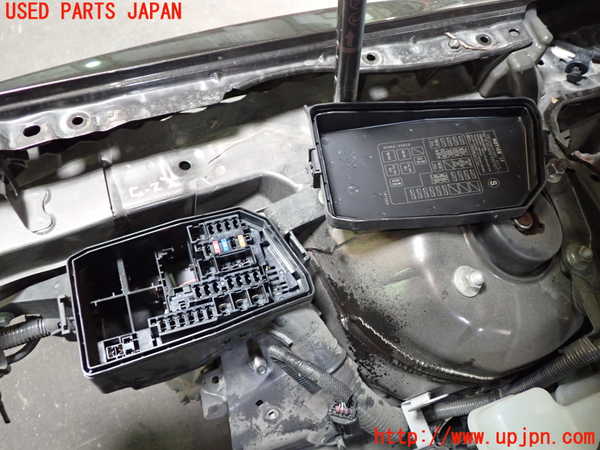 1UPJ-9239766742]カムリハイブリッド(AXVH70)ヒューズボックス2 中古_2