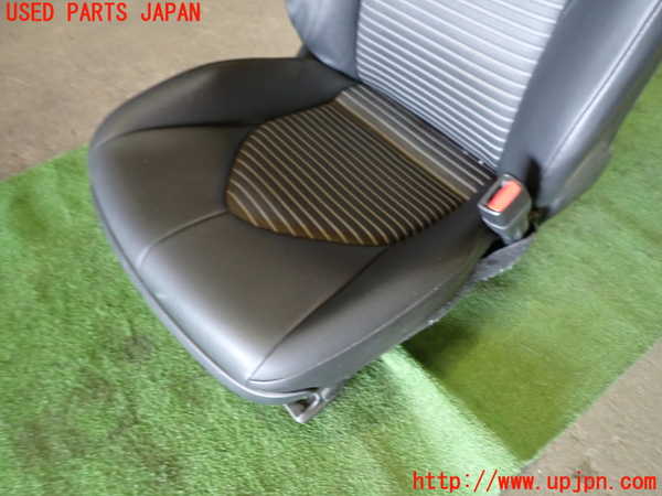 1UPJ-9239767035]カムリハイブリッド(AXVH70)運転席シート 中古_3