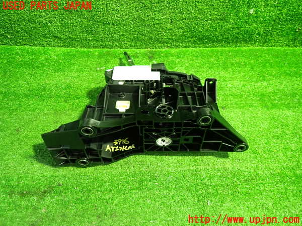 1UPJ-9239767555]カムリハイブリッド(AXVH70)ATシフトレバー 中古_3