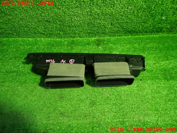 1UPJ-9239767528]カムリハイブリッド(AXVH70)エアコン吹き出し口3 (真中) 中古_2