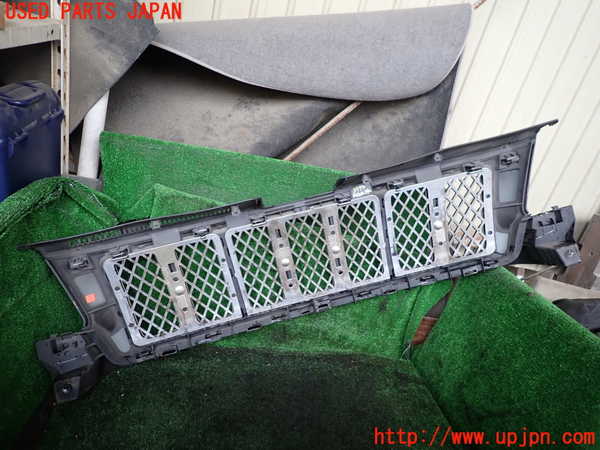 1UPJ-9239771050]ジープ・グランドチェロキー(WK36A)ラジエターグリル 中古_3