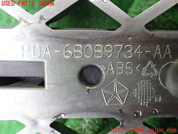 1UPJ-9239771050]ジープ・グランドチェロキー(WK36A)ラジエターグリル 中古_4