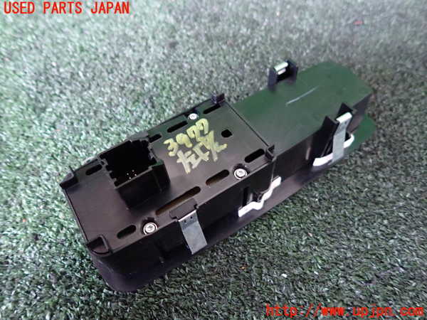 1UPJ-9239776245]ジープ・グランドチェロキー(WK36A)左前パワーウィンドウスイッチ 中古_2