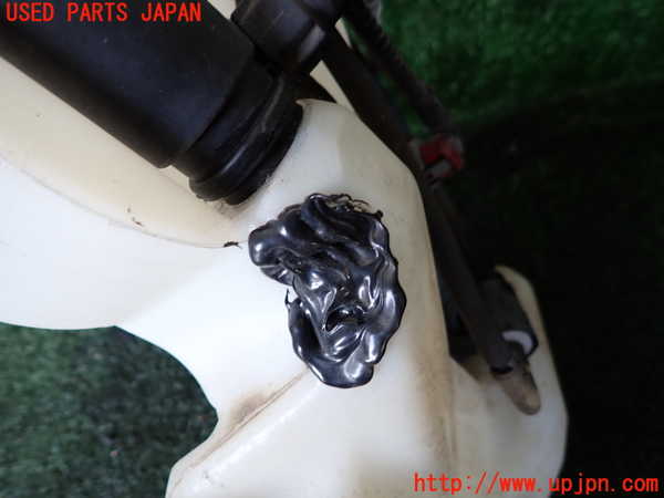 1UPJ-9239776791]ジープ・グランドチェロキー(WK36A)ウォッシャータンク1 (ジャンク品) 中古_4