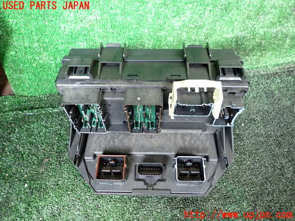 1UPJ-9239776741]ジープ・グランドチェロキー(WK36A)ヒューズボックス1 中古_2
