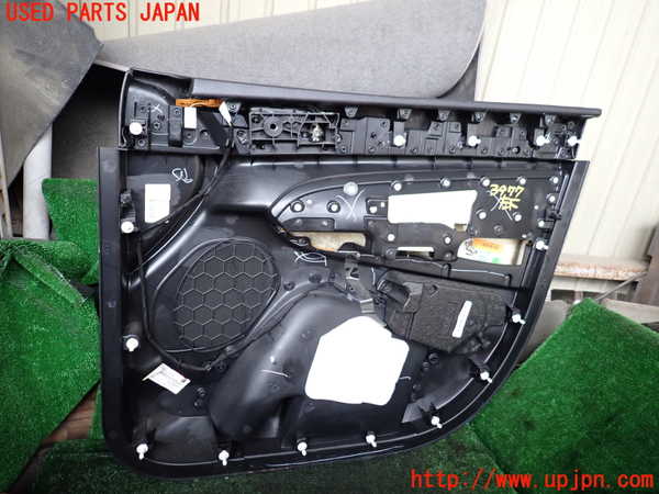 1UPJ-9239771264]ジープ・グランドチェロキー(WK36A)左前ドア内張り 中古_4