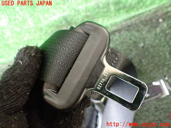 1UPJ-9239777075]ジープ・グランドチェロキー(WK36A)助手席シートベルト 中古_2
