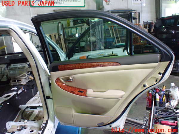1UPJ-9239781290]クラウン ロイヤル(GRS180)右後ドア ASAHI M2F4 中古_5