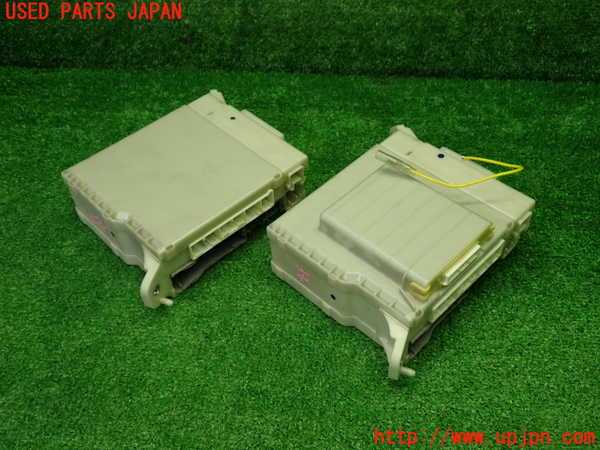 1UPJ-9239786741]クラウン ロイヤル(GRS180)ヒューズボックス1 中古_2
