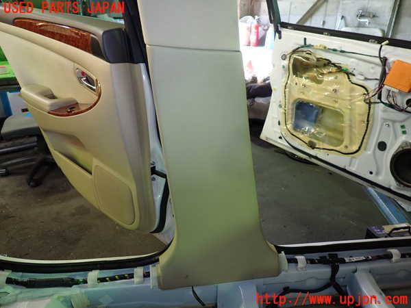 1UPJ-9239787670]クラウン ロイヤル(GRS180)左センターピラートリム 中古_3