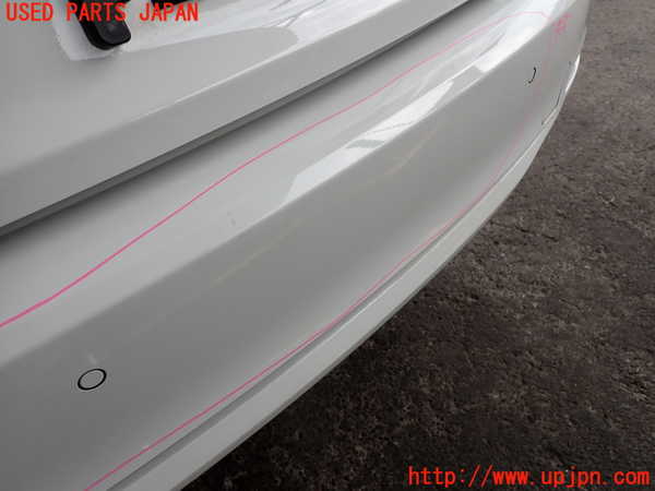 2UPJ-9239791610]BMW 320i(3B20)リアバンパー 中古 (F30)_4