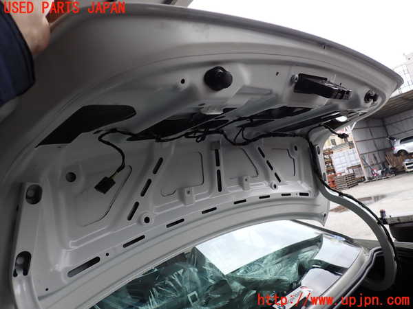 2UPJ-9239791500]BMW 320i(3B20)トランク 中古 (F30)_3
