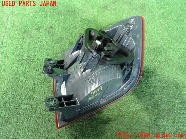 2UPJ-9239791536]BMW 320i(3B20)左テールランプ 中古 (F30)_3