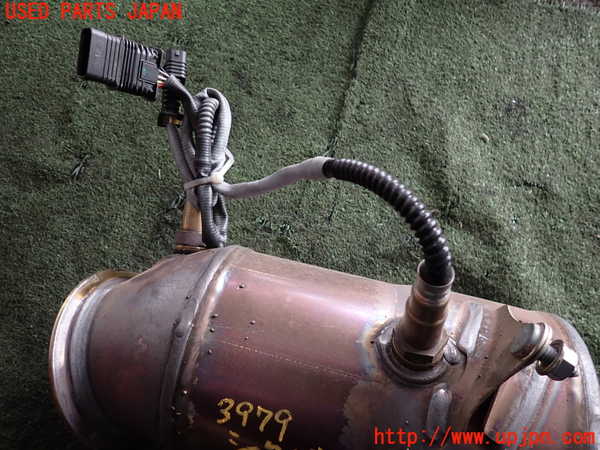 2UPJ-9239792661]BMW 320i(3B20)触媒1 中古 (F30)_2