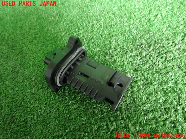 2UPJ-9239796320]BMW 320i(3B20)エアフロメーター (エアマスセンサー) 中古 (F30)_2