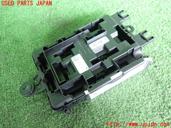 2UPJ-9239796742]BMW 320i(3B20)ヒューズボックス2 中古 (F30)_2